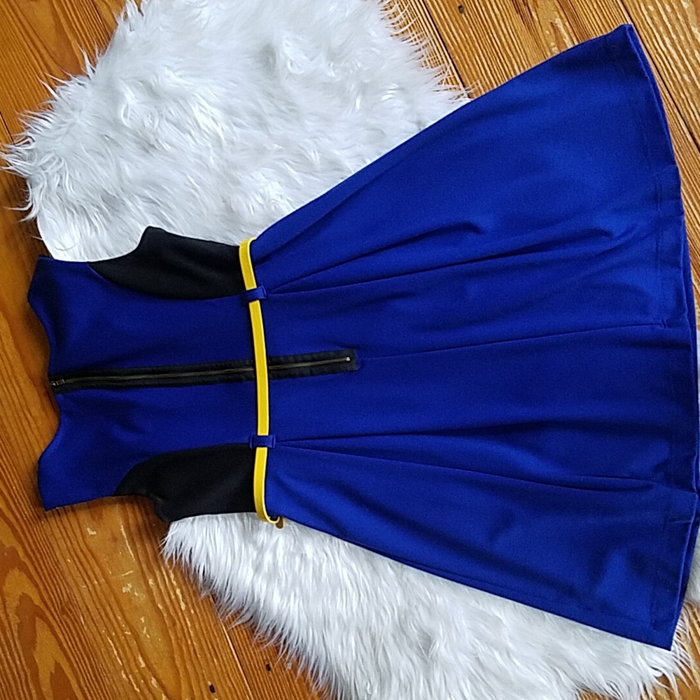 Blue & Black Sleeveless Dress with Yellow Belt - Picture 4 of 5